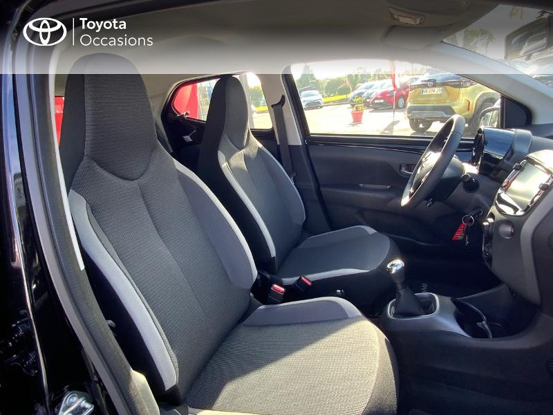 Photo 6 de l'offre de TOYOTA Aygo 1.0 VVT-i 72ch x-play 5p MY21 à 13240€ chez Altis - Toyota Auray