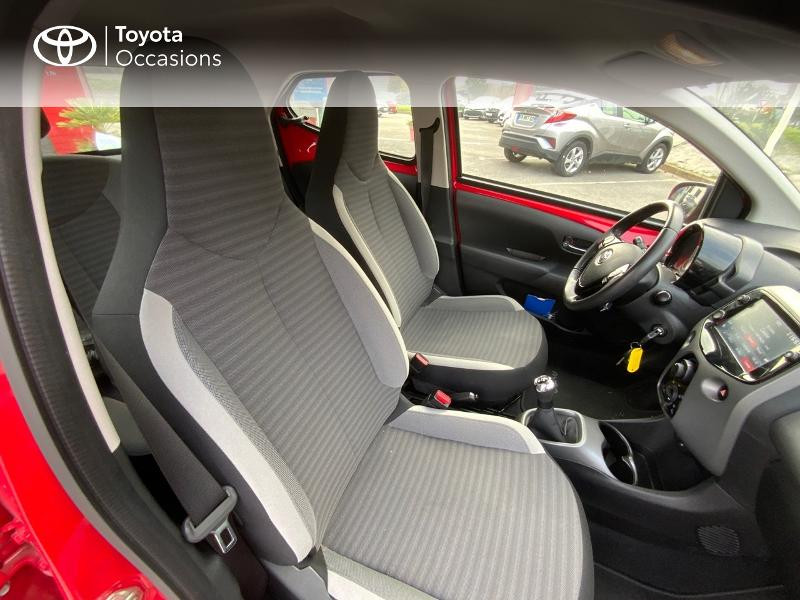 Photo 6 de l'offre de TOYOTA Aygo 1.0 VVT-i 72ch x-play x-app 5p MC18 à 9680€ chez Altis - Toyota Auray