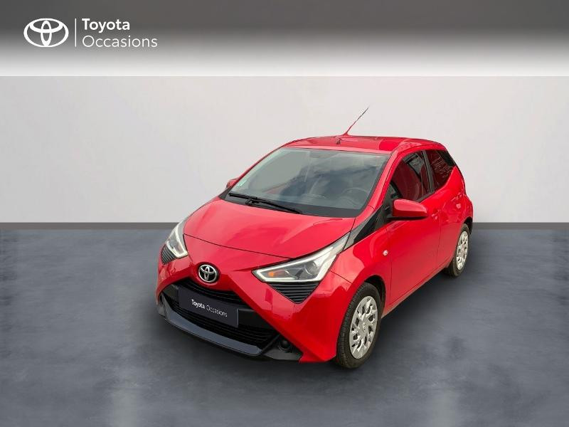 Photo 1 de l'offre de TOYOTA Aygo 1.0 VVT-i 72ch x-play x-app 5p MC18 à 9680€ chez Altis - Toyota Auray