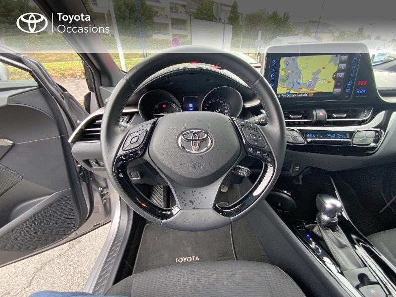 Photo 9 de l'offre de TOYOTA C-HR 122h Edition 2WD E-CVT RC18 à 21490€ chez Altis - Toyota Auray