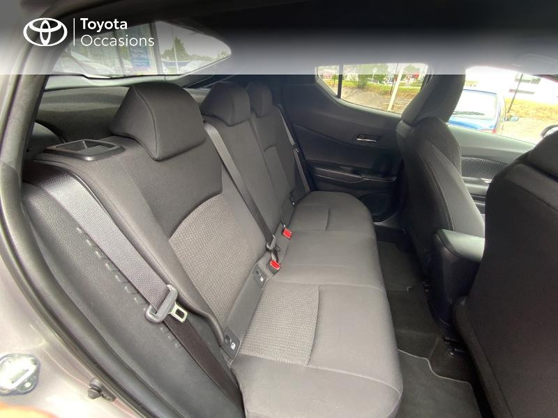 Photo 7 de l'offre de TOYOTA C-HR 122h Edition 2WD E-CVT RC18 à 21490€ chez Altis - Toyota Auray