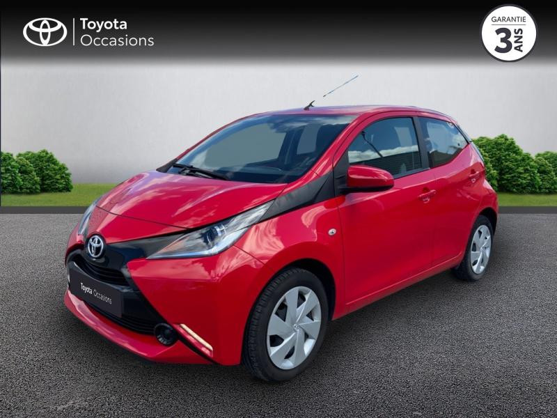 Toyota Aygo 1.0 VVT-i 69ch x-play 5p Essence Rouge Chilien Occasion à vendre