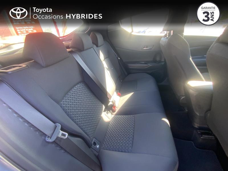 Photo 9 de l'offre de TOYOTA C-HR 184h Dynamic Business 2WD E-CVT + Programme Beyond Zero Academy MY22 à 30890€ chez Altis - Toyota Auray