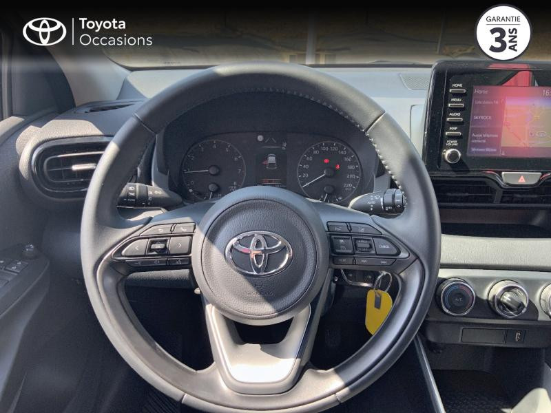 Photo 13 de l'offre de TOYOTA Yaris 70 VVT-i Dynamic Business 5p MY21 à 16490€ chez Altis - Toyota Auray