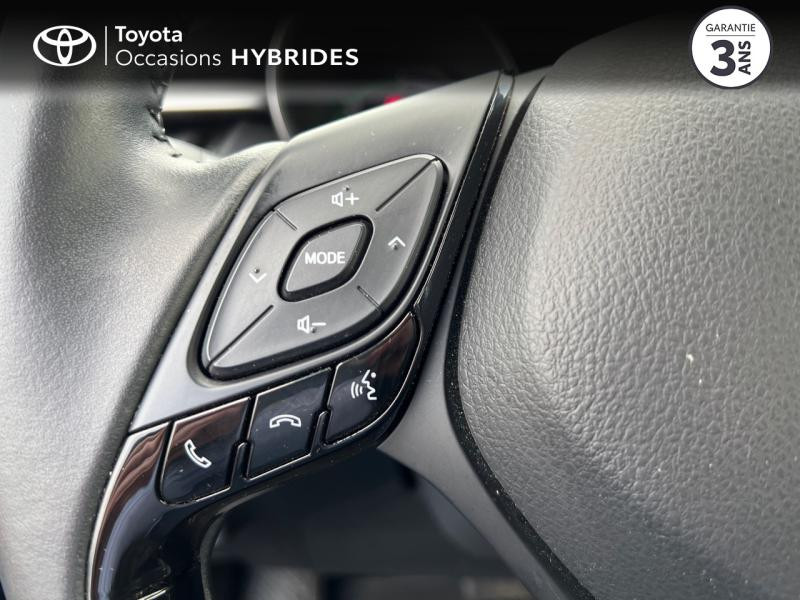 Photo 6 de l'offre de TOYOTA C-HR 122h Dynamic 2WD E-CVT RC18 à 23690€ chez Altis - Toyota Auray