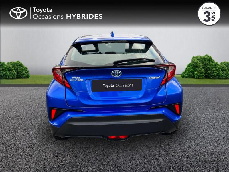 Photo 4 de l'offre de TOYOTA C-HR 122h Dynamic 2WD E-CVT RC18 à 23690€ chez Altis - Toyota Auray