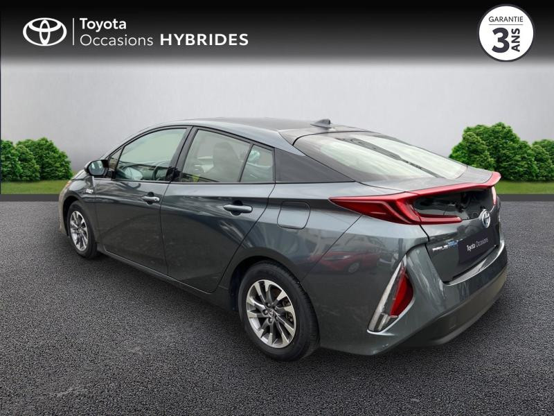Photo 2 de l'offre de TOYOTA Prius Rechargeable IV (2) HYBRIDE RECHARGEABLE 122 5CV DYNAMIC PACK PREMIUM à 23990€ chez Altis - Toyota Auray