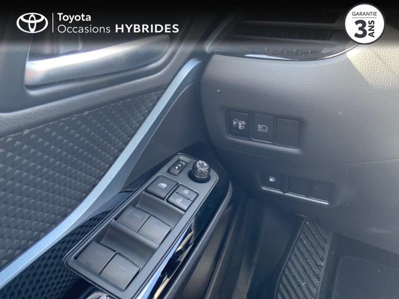 Photo 20 de l'offre de TOYOTA C-HR 122h Edition 2WD E-CVT MY20 à 26490€ chez Altis - Toyota Auray