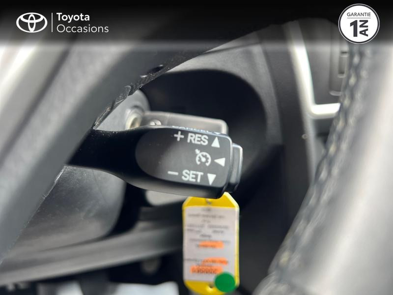 Photo 24 de l'offre de TOYOTA Auris 100 VVT-i Dynamic à 10490€ chez Altis - Toyota Auray