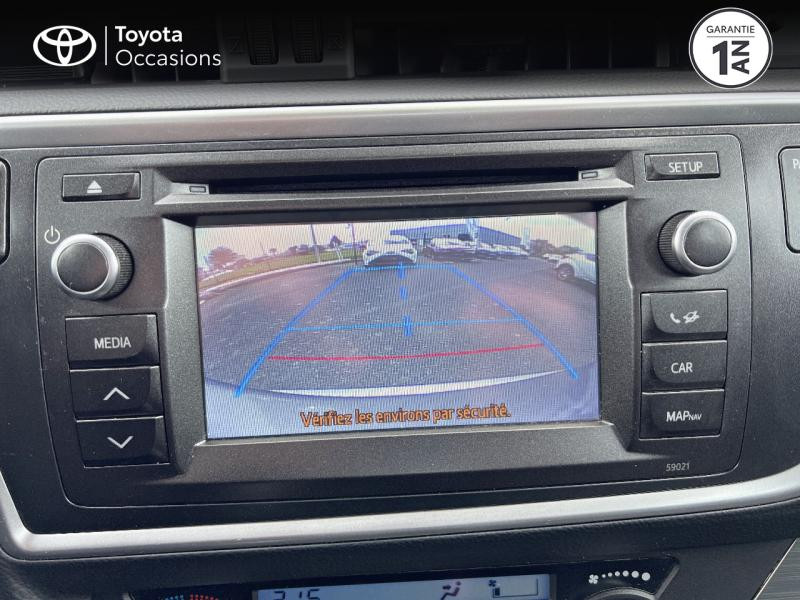 Photo 18 de l'offre de TOYOTA Auris 100 VVT-i Dynamic à 10490€ chez Altis - Toyota Auray