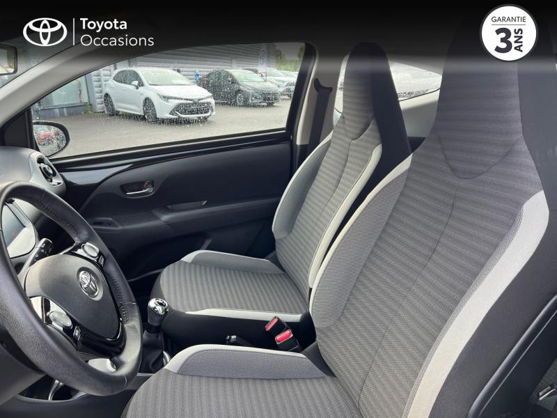 Photo 6 de l'offre de TOYOTA Aygo 1.0 VVT-i 72ch x-play 3P MY19 à 10690€ chez Altis - Toyota Auray