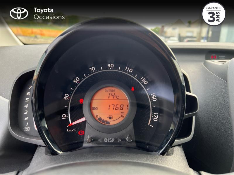 Photo 8 de l'offre de TOYOTA Aygo 1.0 VVT-i 72ch x-play 3P MY19 à 10690€ chez Altis - Toyota Auray