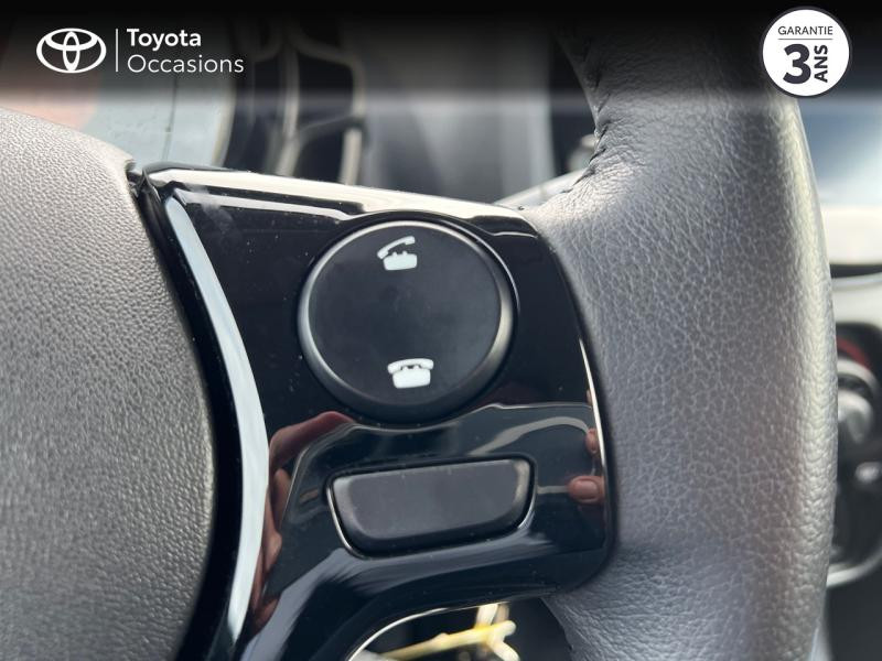 Photo 15 de l'offre de TOYOTA Aygo 1.0 VVT-i 72ch x-play 3P MY19 à 10690€ chez Altis - Toyota Auray