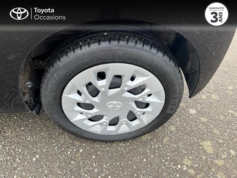 Photo 11 de l'offre de TOYOTA Aygo 1.0 VVT-i 72ch x-play 3P MY19 à 10690€ chez Altis - Toyota Auray