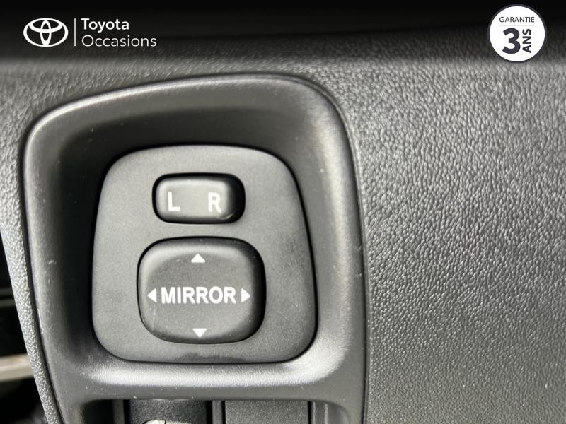 Photo 20 de l'offre de TOYOTA Aygo 1.0 VVT-i 72ch x-play 3P MY19 à 10690€ chez Altis - Toyota Auray