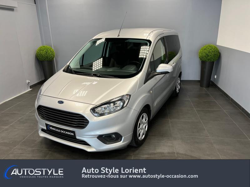 Ford Tourneo Courier 1.5 TD 100ch Ambiente Diesel Peinture métallisée Gris Millénium Occasion à vendre