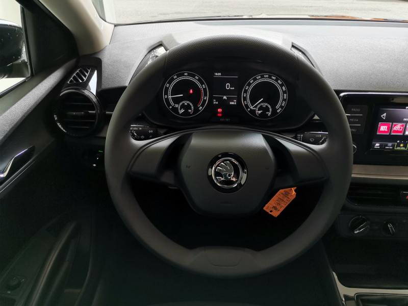Photo 7 de l'offre de SKODA Fabia 1.0 MPI 65ch Active à 15390€ chez Sélection Auto - Volkswagen Saint Brieuc