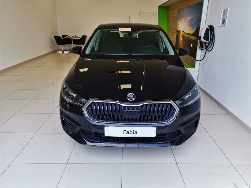 Photo 5 de l'offre de SKODA Fabia 1.0 MPI 65ch Active à 15390€ chez Sélection Auto - Volkswagen Saint Brieuc