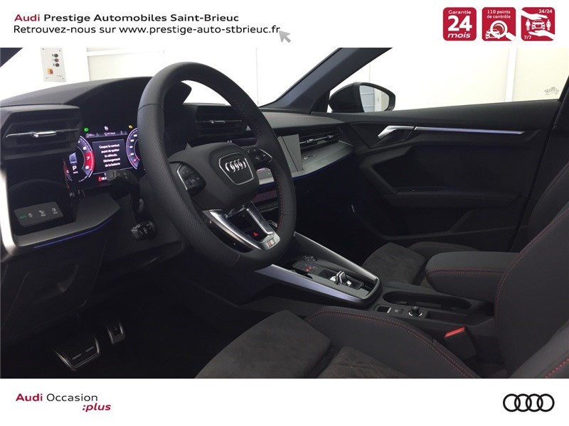 Photo 6 de l'offre de AUDI A3/S3 35 TFSI MILD HYBRID 150 S TRONIC 7 à 39900€ chez Prestige Automobiles – Audi St Brieuc